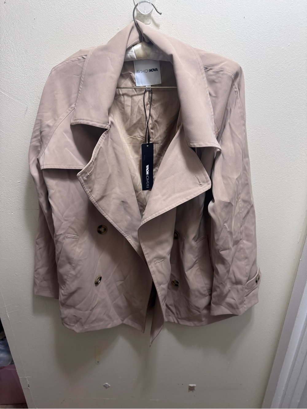 Fashion Nova Women's Light Beige Trench Coat size XS New w/tags
